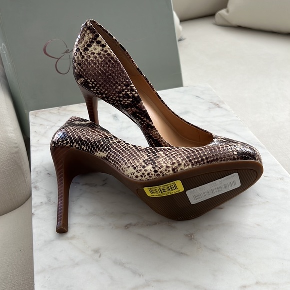 Jessica Simpson - Picture 3 of 3